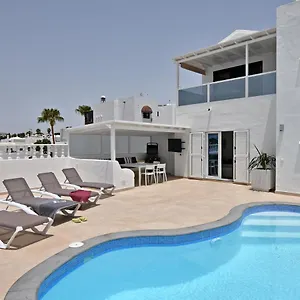 Villa Zonzamas, Puerto del Carmen (Lanzarote)