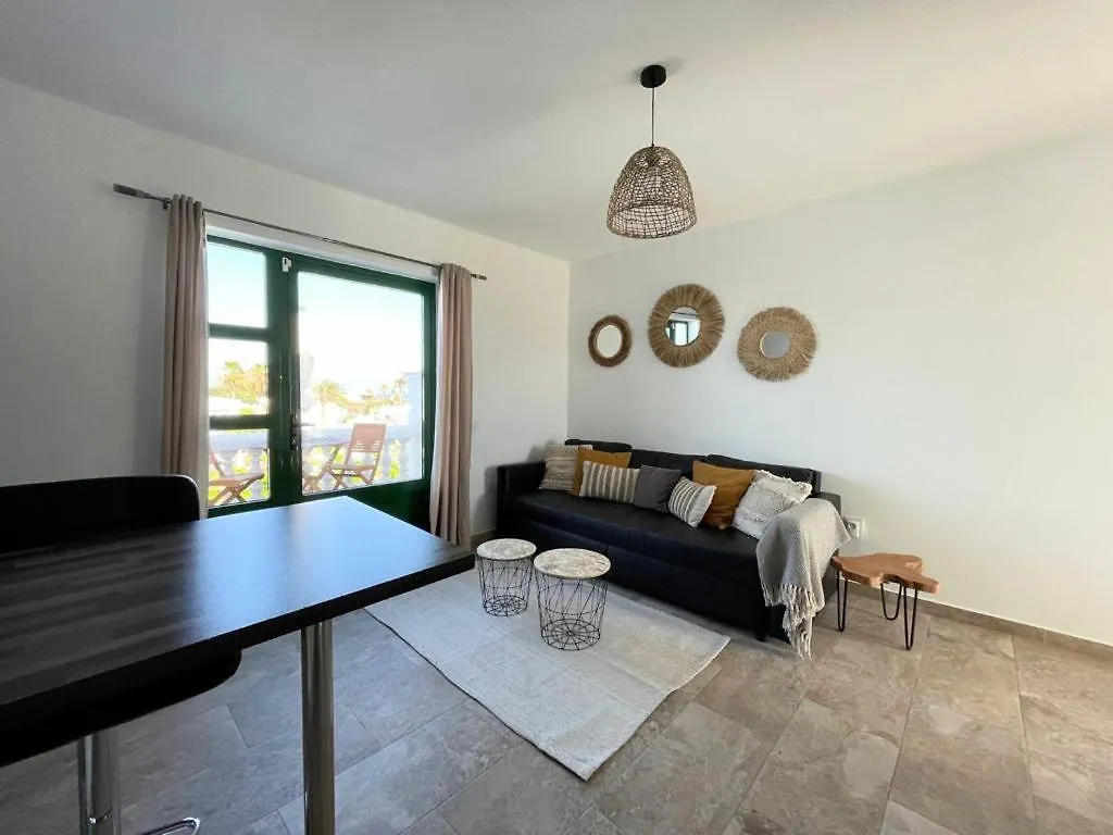 Apartment Paraiso III - Pool & Sea View - Good Wifi- Residence Loma Verde Puerto del Carmen  Puerto del Carmen (Lanzarote)